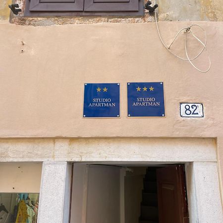 De Qua De La Studio Rovinj Extérieur photo